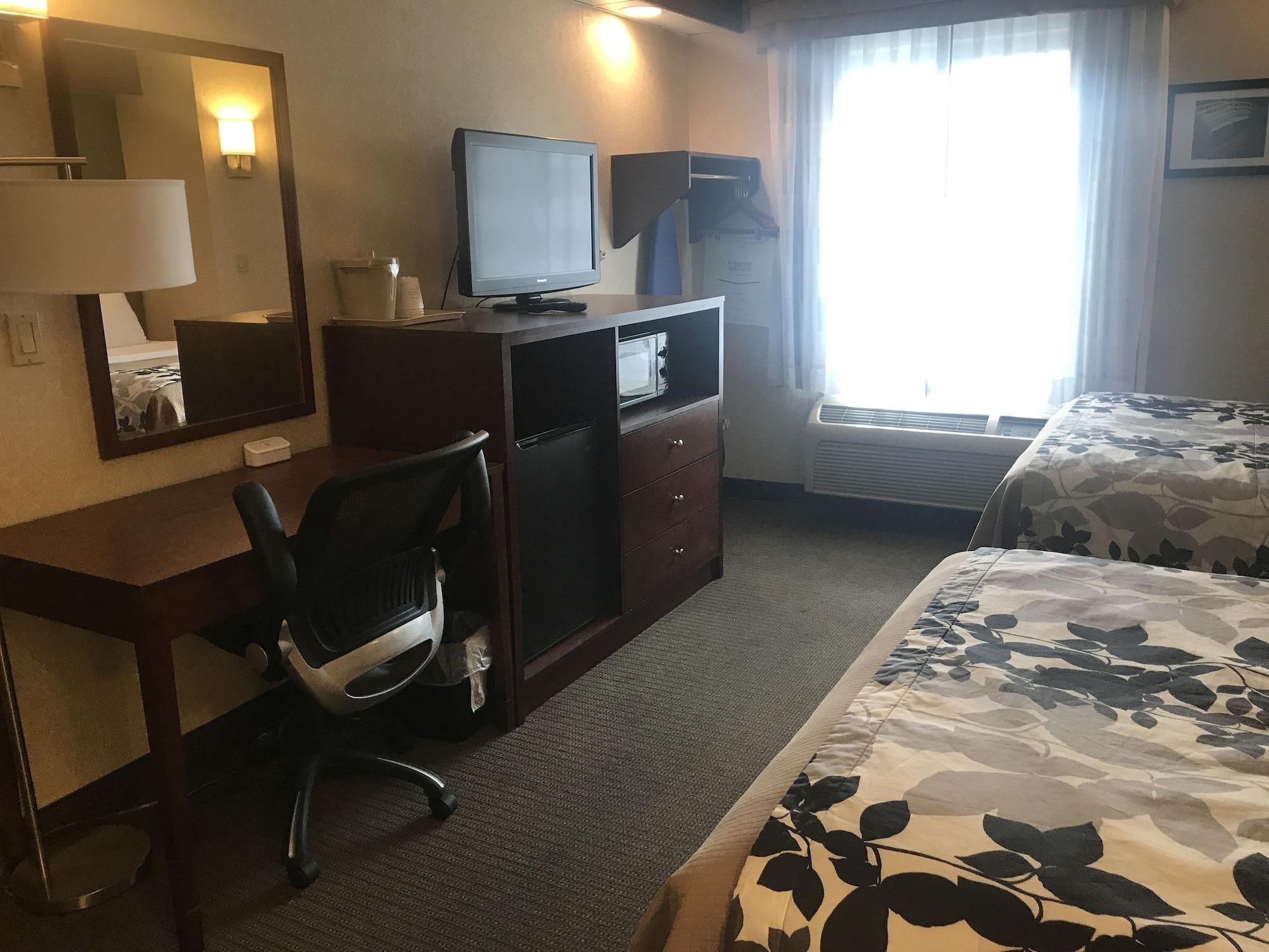 Baymont By Wyndham Flat Rock Hotel Ngoại thất bức ảnh