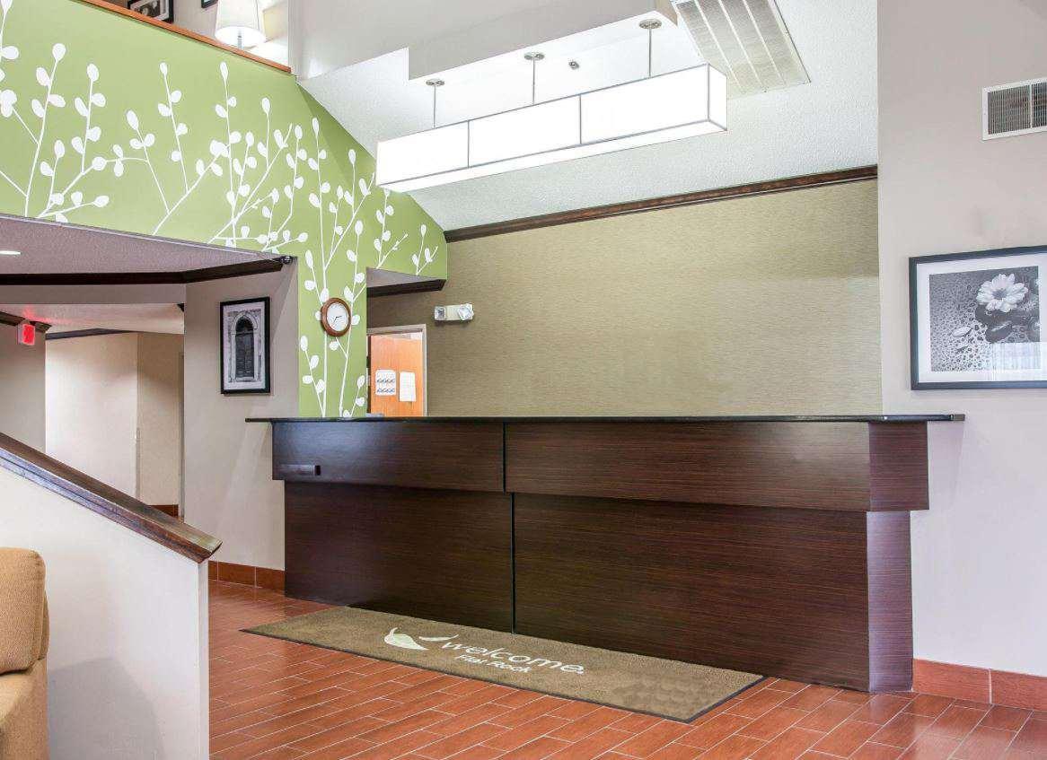 Baymont By Wyndham Flat Rock Hotel Ngoại thất bức ảnh