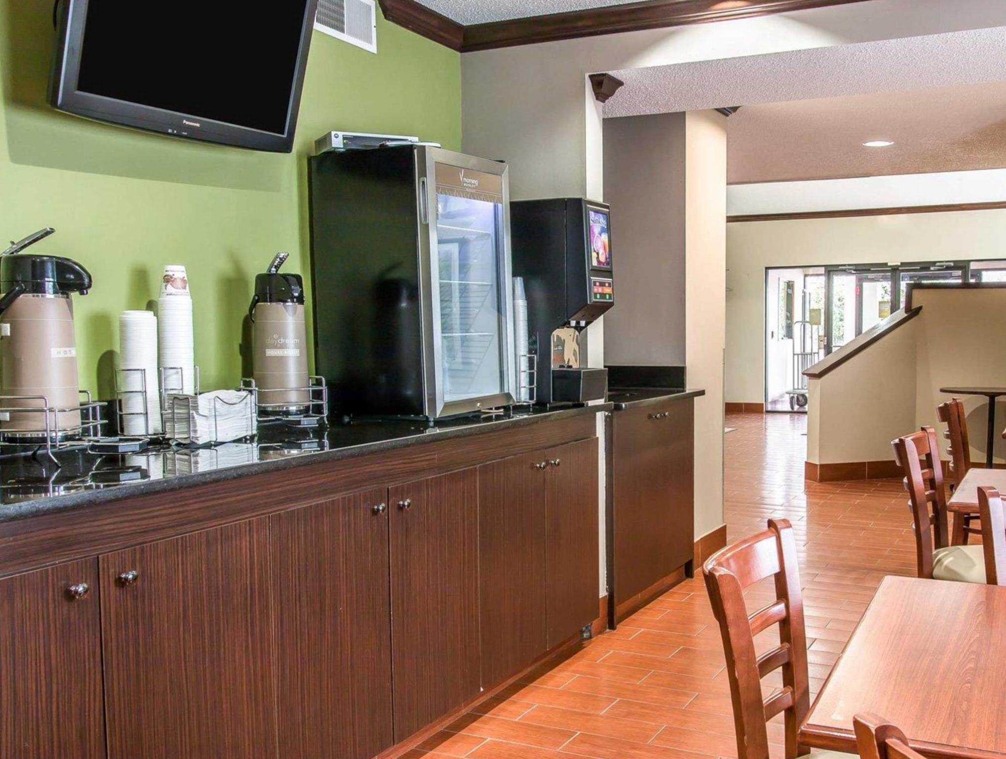 Baymont By Wyndham Flat Rock Hotel Ngoại thất bức ảnh