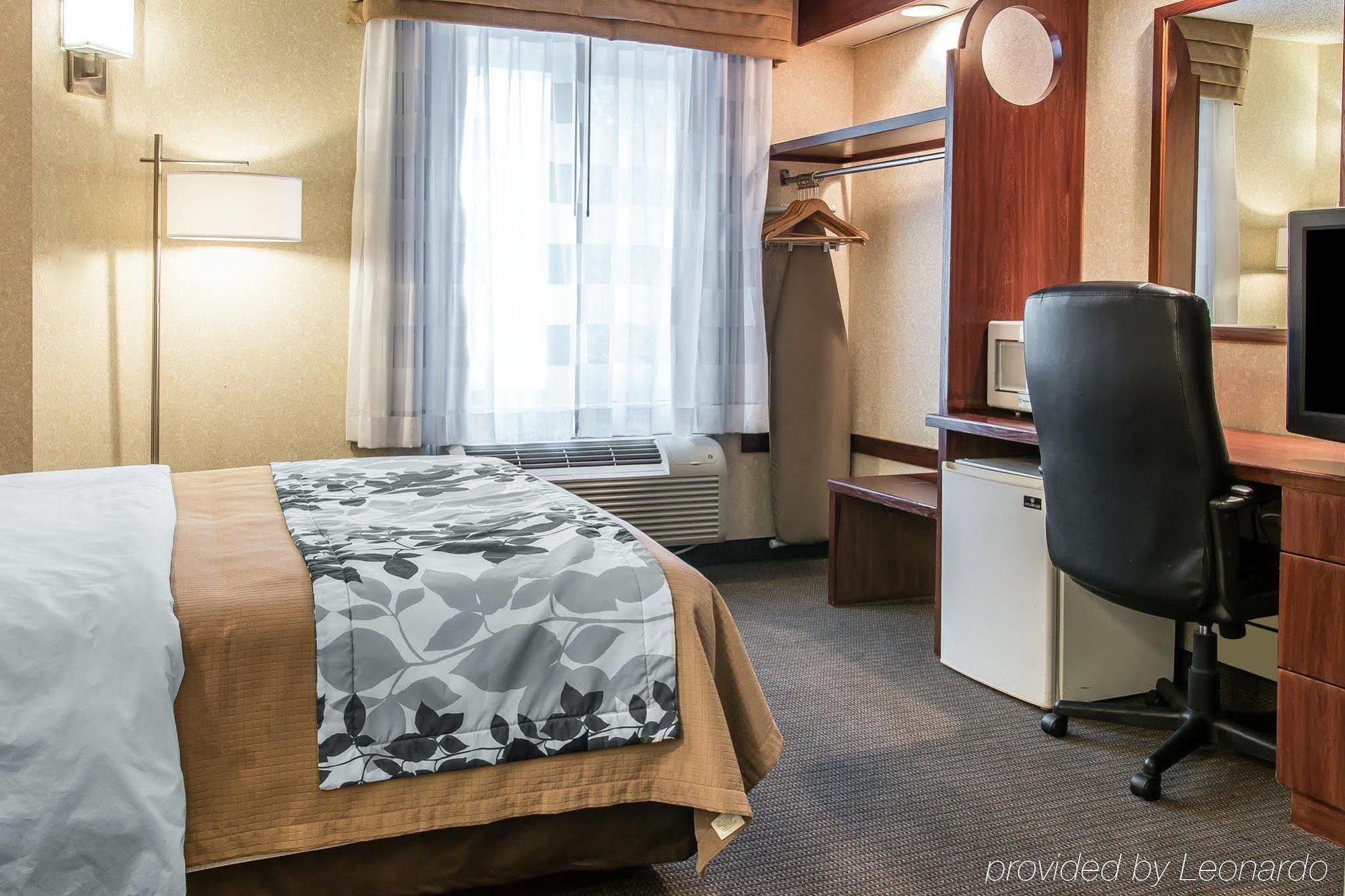 Baymont By Wyndham Flat Rock Hotel Ngoại thất bức ảnh