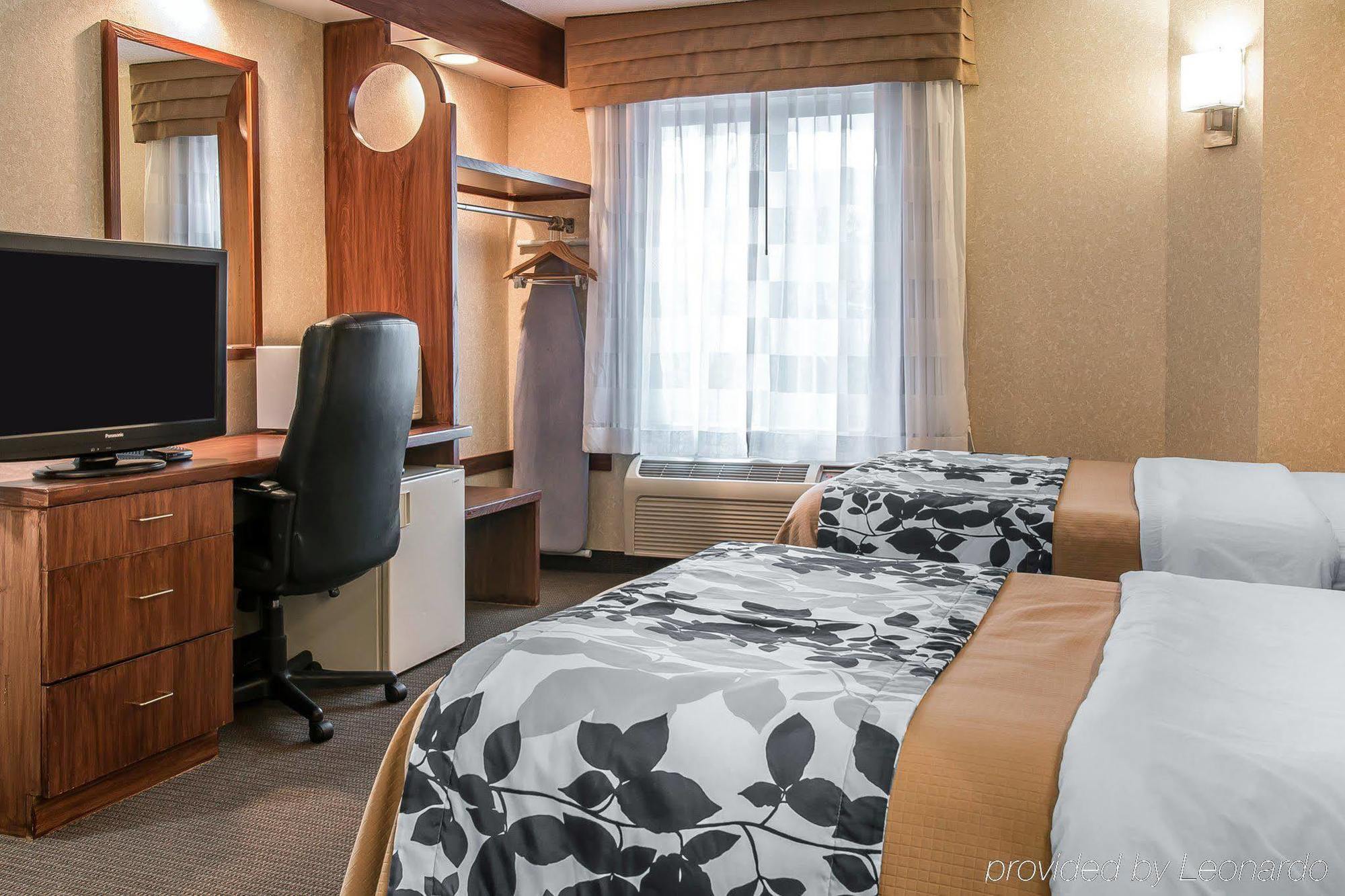 Baymont By Wyndham Flat Rock Hotel Ngoại thất bức ảnh
